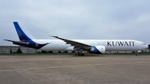Kuwait airways boeing 777 300er  9k aoh  at london heathrow airport